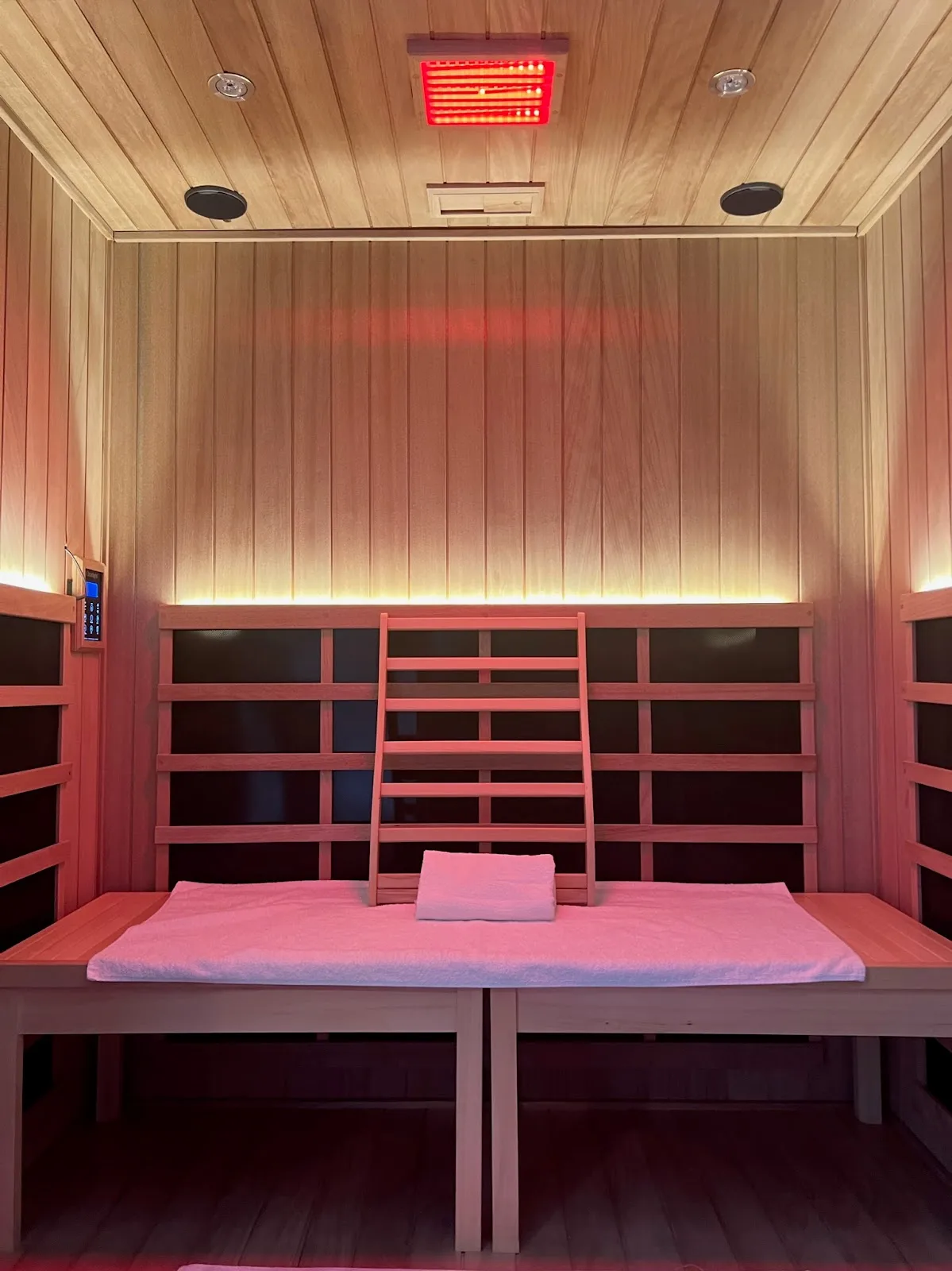 DROP SAUNA STUDIO + ATHLETICOUTURE (Blue Diamond Rd)