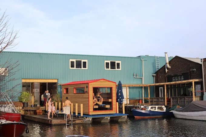BADHUS Social Sauna