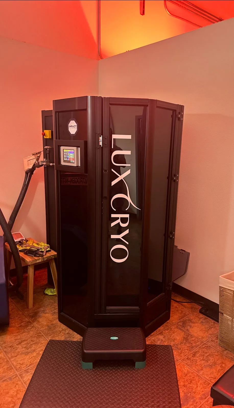 Lux Tan & Cryo (NW Lovejoy St)